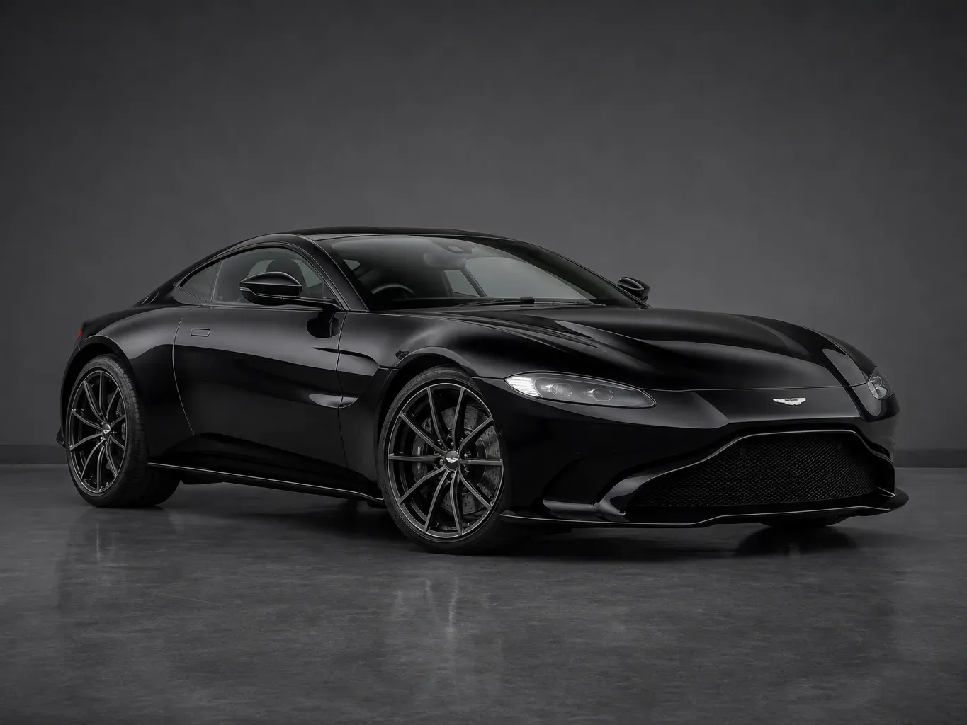 Aston Martin Vantage in Black