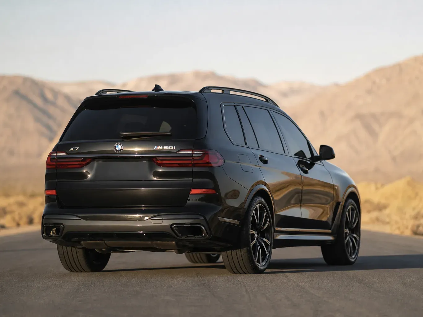 BMW X7 M50i rear three-quarter view