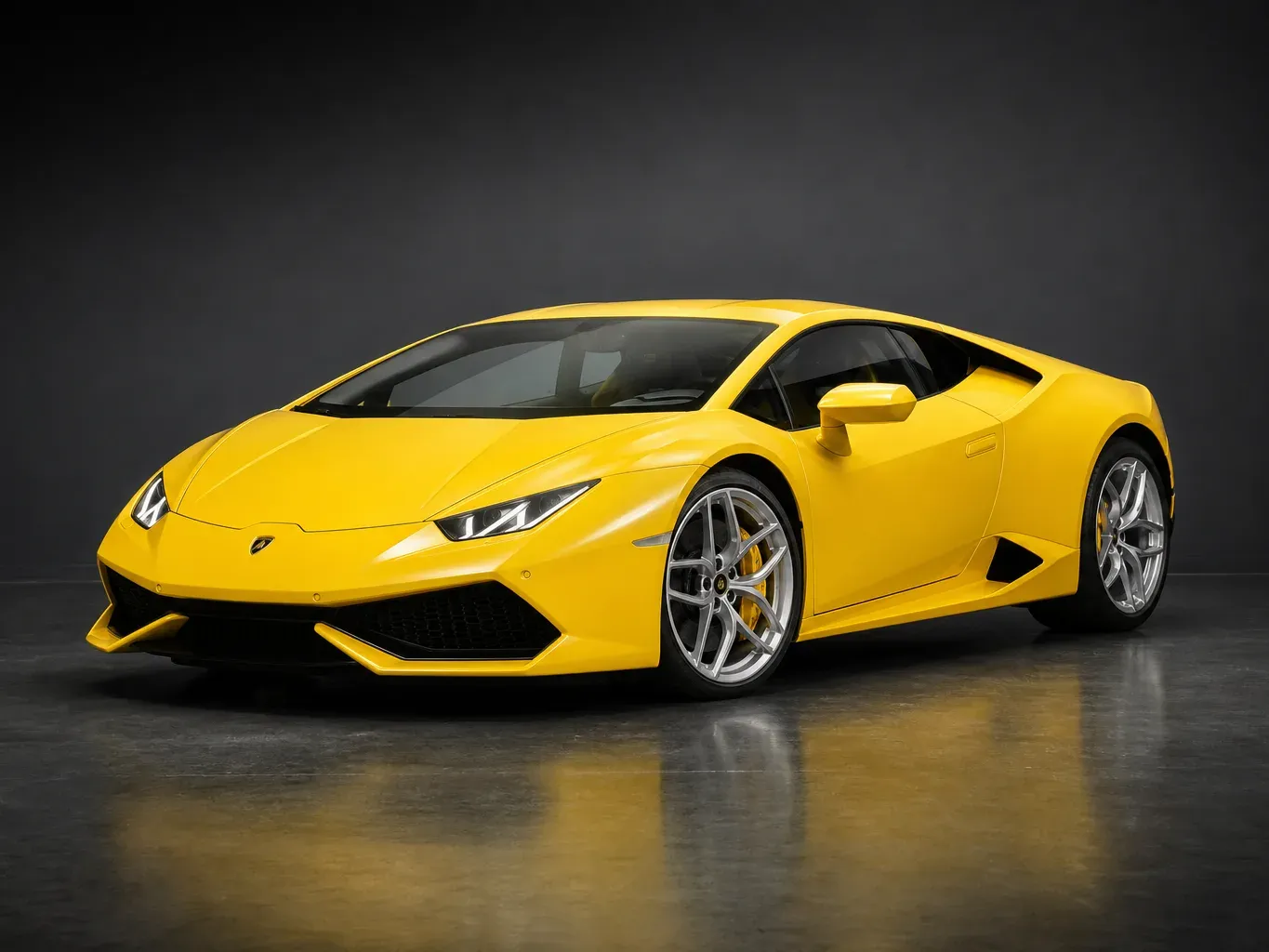 Lamborghini Huracan Coupe in Yellow