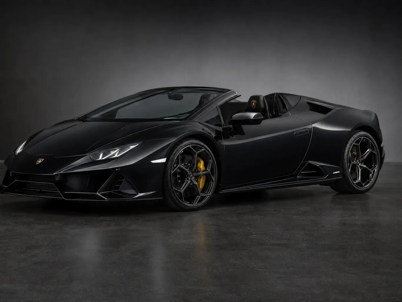 Lamborghini Huracan Evo Spyder Black in Black