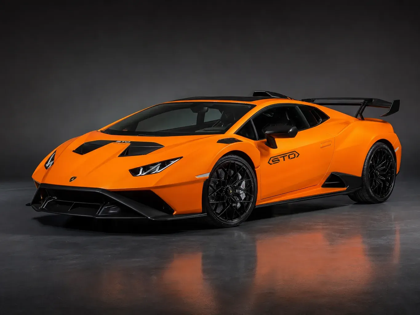 Lamborghini Huracan STO 2025 in Orange