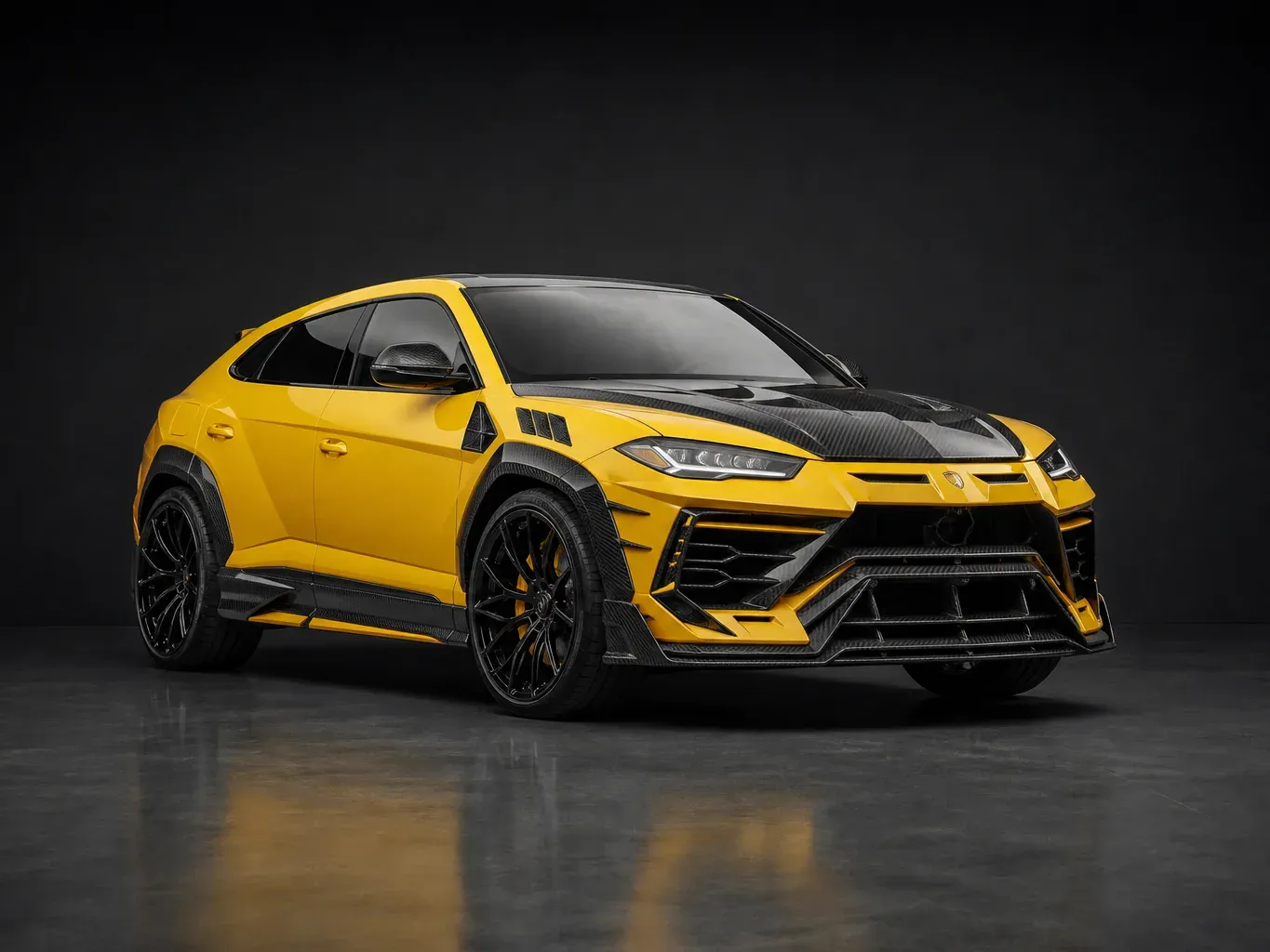 Lamborghini Urus Mansory in Yellow