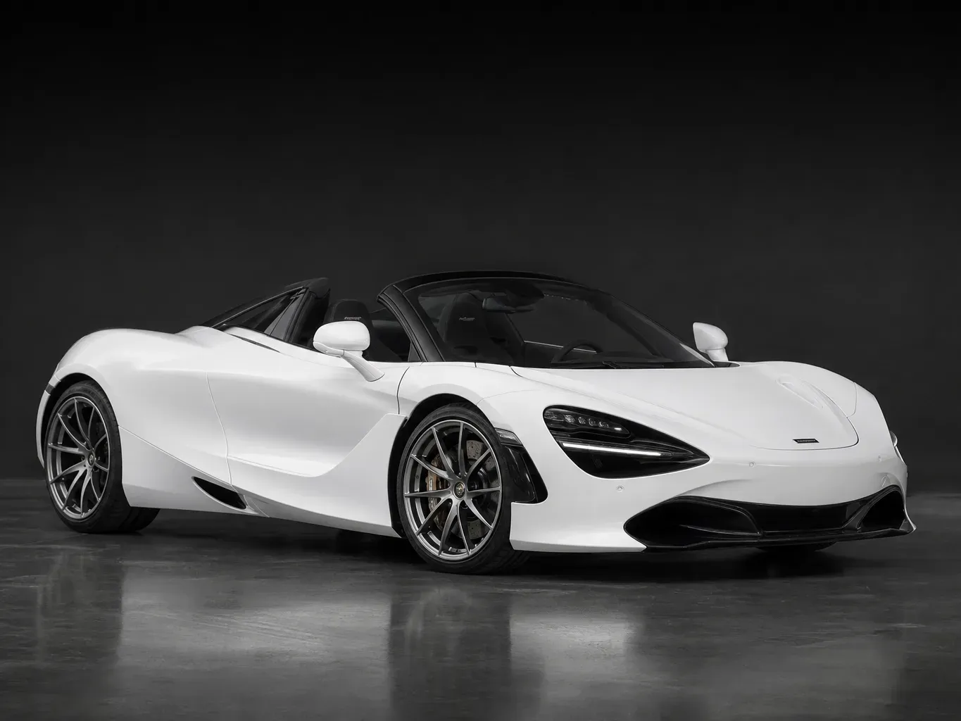 McLaren 720S Spyder White in White
